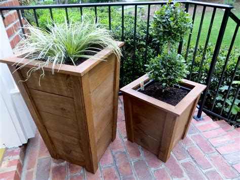 Creating a unique planter box at home will save you money and give your yard or deck a touch of your personality and style. The Project Lady: DIY Tutorial - Decorative Wood Planter Boxes