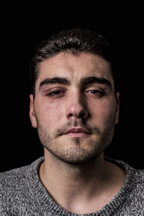 18 Photos Of Men Crying That Challenge Gender Norms Crying Man