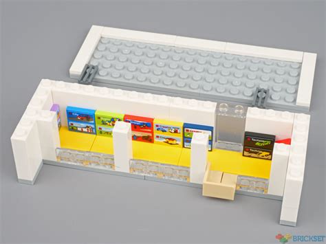 40528 Lego Brand Retail Store T With Purchase Revealed