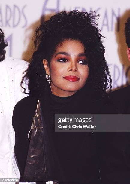 Janet Jackson 1987 Photos And Premium High Res Pictures Getty Images