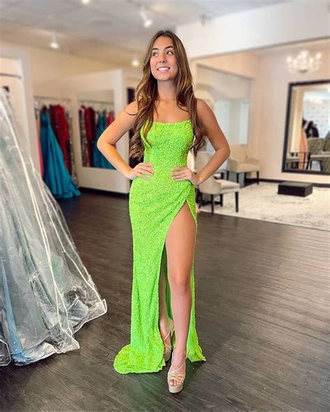 Sparkly Mermaid Scoop Neck Neon Green Prom Dresses With Slit