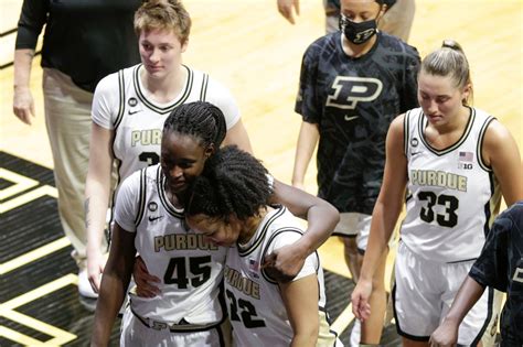 Purdue Womens Basketball Ends Losing Streak By Holding Off Illinois