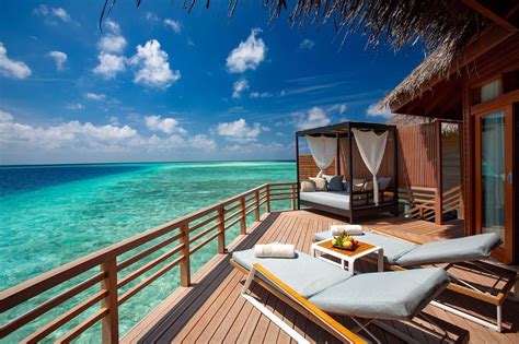 Top 13 Maldives Resorts For A Luxurious Vacation