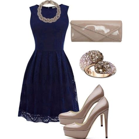 What Color Jewelry Goes With Navy Blue Dress
