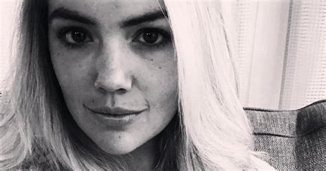 Kate Upton Shares Breastfeeding Selfie With Her Daughter To Celebrate International Womens Day