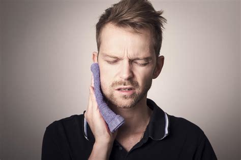 12 And Simple And Effective Home Remedies For Wisdom Tooth Pain