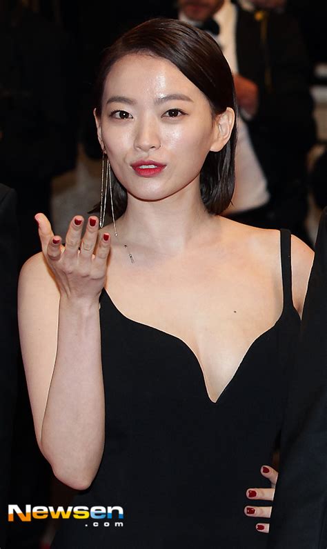 '곡성' 천우희가 영화 속 편집된 장면에 대해 언급했다. 천우희 칸 국제영화제 '곡성' 레드카펫 행사 : 네모판