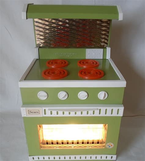 Sears Easy Bake Oven I Made Many Little Cakes In This Vintage Toys
