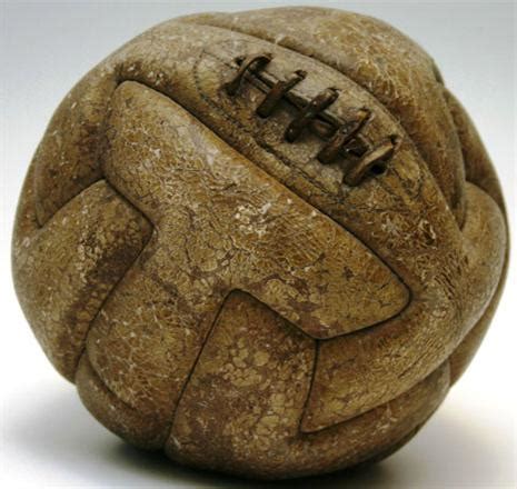 Shoppa fotbollar online hos jd sports, storbritanniens ledande sportmodebutik. Kolla in ALLA VM-bollar - vilken är snyggast?