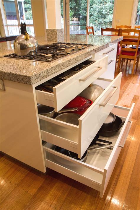 See more ideas about kitchen cooktop, kitchen design, kitchen remodel. Contemporary kitchen with 3 drawer stack. Perfectly ...