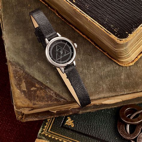 Maybe you would like to learn more about one of these? Harry Potter Halál ereklyéi karóra 20mm | Fanbase webshop