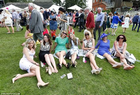 Glamorous Racegoers Wearing Some Revealing Outfits On Ladies Day At Newmarket Races Daily Mail