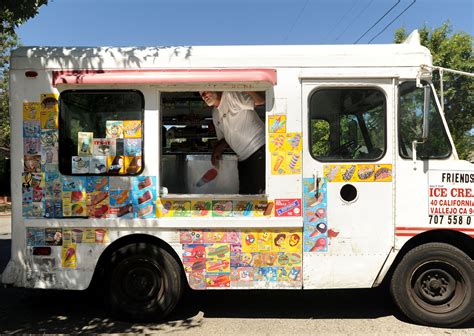 You're all set to receive insights and tips on how america's best food trucks thrive instead of survive. School Cafeteria's Vegetables Vie With Food Trucks' Treats ...