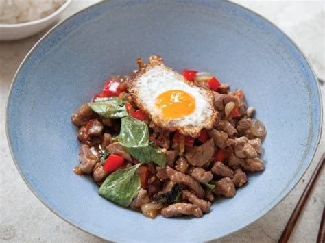 Add the onions and sauté for 2 minutes then add the mushrooms, cook until both are soft. Hairy Bikers Beef Curry : Hairy Bikers Beef Madras Curry / The dream team is david myers and si ...