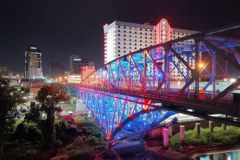 See Photos Of The New Lights On Shreveports Texas Street Bridge