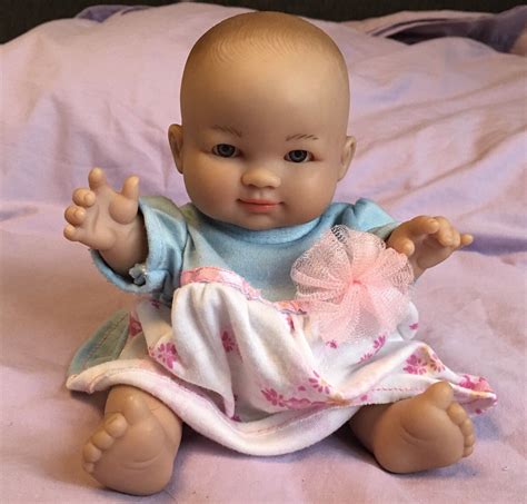 9 Inch Arias Baby Doll With Clothes And Accessories Ebay