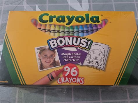 Crayola 96 Crayons Hobbies And Toys Stationery And Craft Craft Supplies