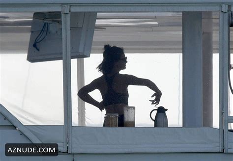 Katie Holmes Sexy With Jamie Foxx Go For A Yacht Ride In Miami Aznude