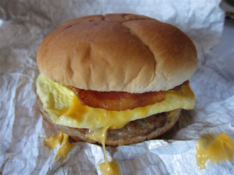 Review Wendys Classic Breakfast Sandwich Brand Eating