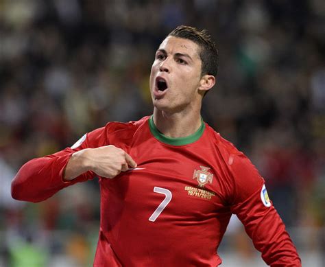 But De Ronaldo Avec Le Portugal - Cristiano ronaldo envoie le portugal au brésil