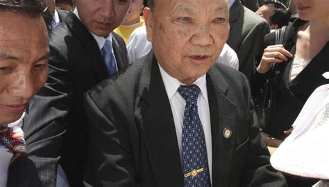 Mourners Salute Beloved Hmong Leader Gen Vang Pao Deseret News