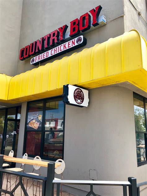 SanDiegoVille: After Only A Month In Business, Country Boy Fried