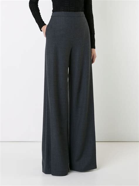 Check spelling or type a new query. 🌠 on Twitter: "PEREMPUAN RENDAH jugak boleh pakai jeans ...