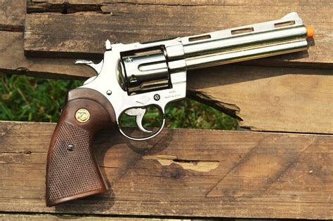 Denix Replica Gun Colt Python 357 Magnum Revolver Pistol 4 Inch Model