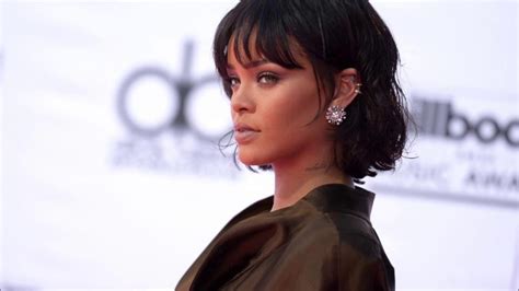 She's a rihanna has an amazing new title: Rihanna Net Worth - YouTube