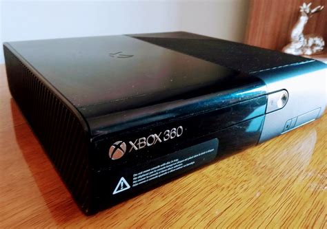 Xbox 360 Super Slim 2015 2 Controles Hd 250gb Kinect Headset