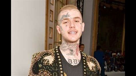 Rapper Fashion Star Lil Peep Dies Drug Overdose Suspected
