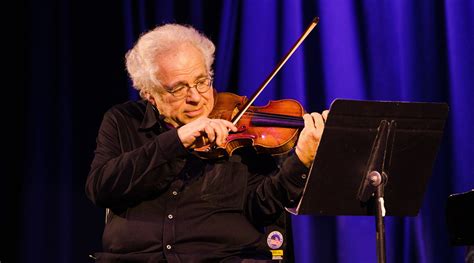 Itzhak Perlman Gets Personal In An Intimate Anecdote Filled