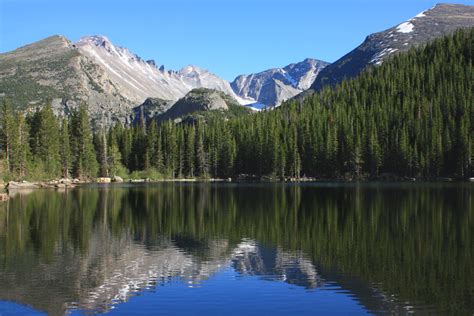 Rent a whole home for your next weekend or holiday. File:A460, Rocky Mountain National Park, Colorado, USA ...