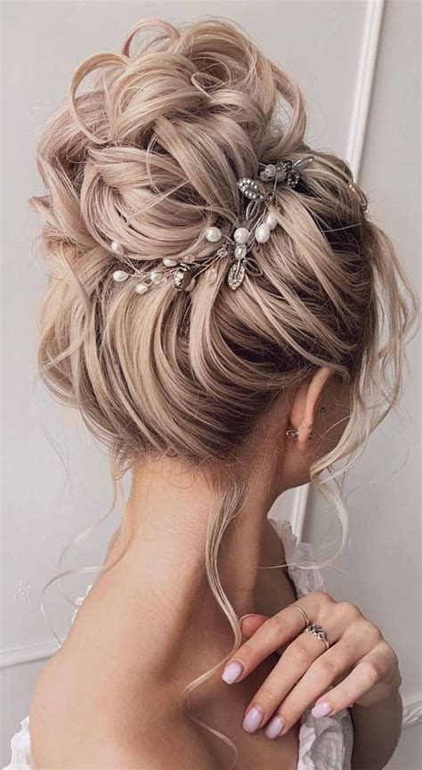 Updo Hairstyles For Your Stylish Looks In 2021 Textured High Bun