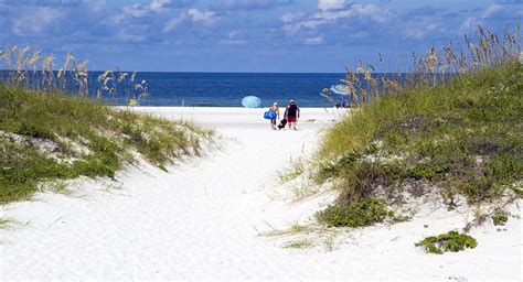 Navarre beach county park is a diamond in the rough, this county beach park is located on the most picturesque beaches in the country (santa rosa island). Beach Wedding Locations | Florida | Weddings On a Whim