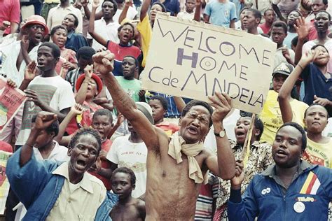 35 Pictures Of Nelson Mandelas Struggle To End Apartheid In South Africa