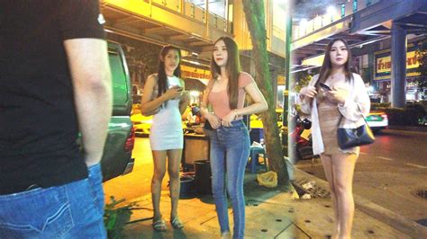 [4k] Thailand Bangkok Thermae Cafe Street Soi 4 Nana Nightlife Scenes So Many Freelancers