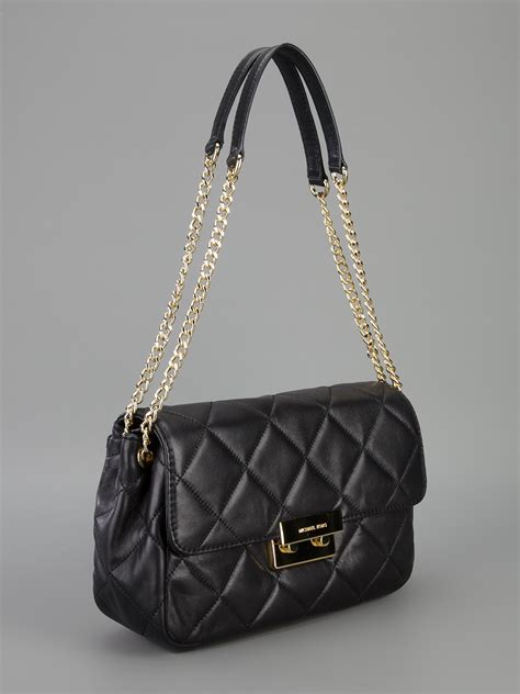 Shop designer shoulder bags on the michael kors official site. MICHAEL Michael Kors Quilted Chain Shoulder Bag in Black ...