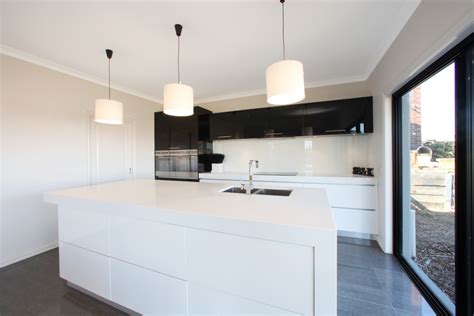 Lysterfield Contemporary Kitchen Melbourne By Melbourne