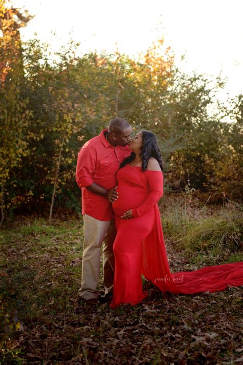 Lelah 34 Weeks Fall Maternity Photoshoot In Atlanta