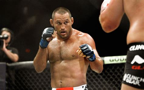 Opiniones de dan henderson