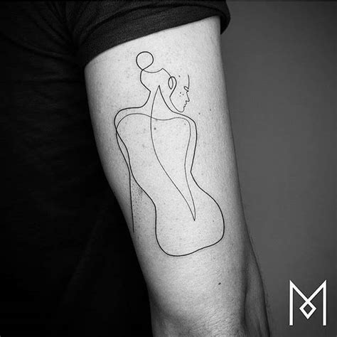 Woman Silhouette Tattoo With Flowers Foodvectorartillustrations
