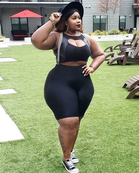 Chrisy Chris Quick Facts Bio Age Height Weight Measurements Instagram Plus Size Model Bio