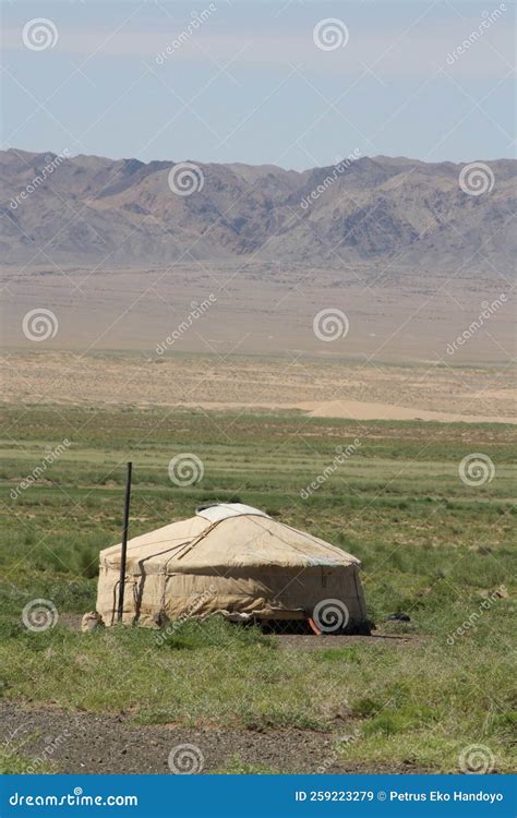 A Ger Tent And The Desolate Desert Gobi Mongolia Stock Image