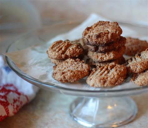 The toasty coating of cinnamon & sweetener makes these keto snickerdoodle cookies simply perfect with a cup of coffee! Keto Snickerdoodles - Gooddees low carb keto cookie mix review
