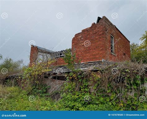 Abandoned Brick Building In A Field Stock Image Image Of Abandoned