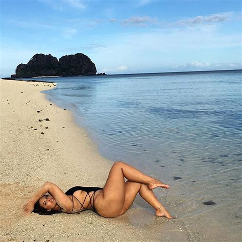 Ashley Graham Nude Plus Size Model Showed Massive Ass