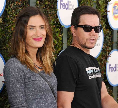 Who Is Mark Wahlberg S Wife Rhea Durham 40 Off