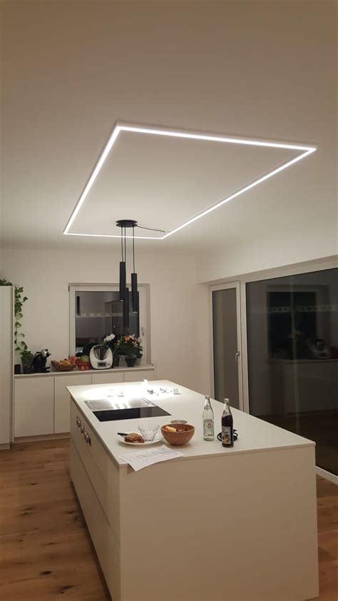 2.383 angebote zu deckenbeleuchtung im lampen & leuchten. kreativer LED Einsatz in der Küche | Modernes ...
