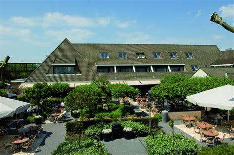 De pier van scheveningen komt in de etalage te staan. Van der Valk Hotel Gouden Leeuw in Voorschoten ...